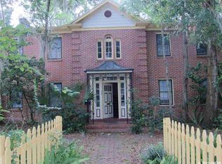 403 SW 10th St, Gainesville, FL 32601