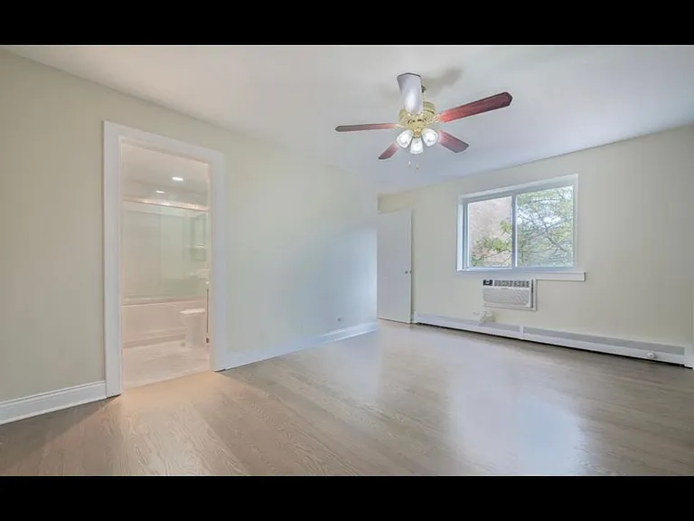 7306 N Winchester Ave #301 — Photo 9