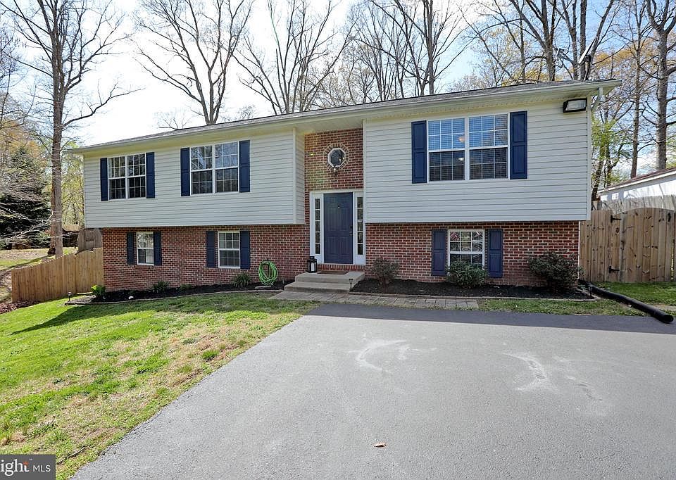 1st image of 35976 Army Navy Dr