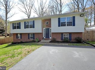 35976 Army Navy Dr, Mechanicsville, MD 20659