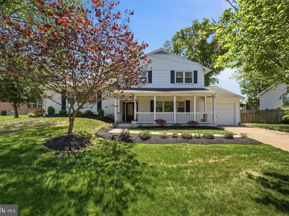 15011 Tarleton Dr, Centreville, VA 20120