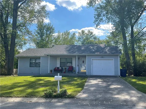 33545 W 88th St, De Soto, KS 66018
