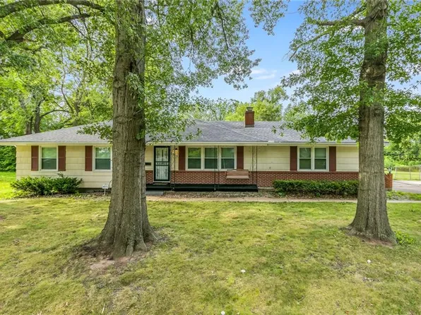 6915 E 102nd St, Kansas City, MO 64134