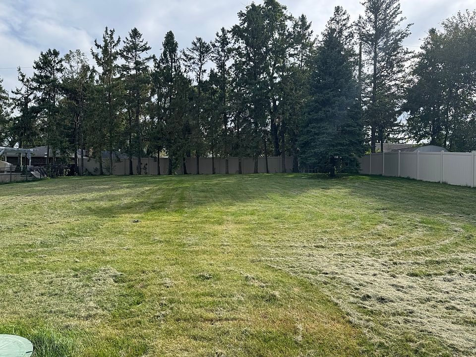 2nd image of 11741 W 187th St