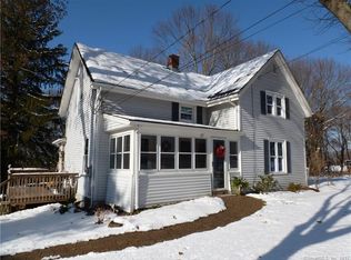 129 Mountain St, Ellington, CT 06029