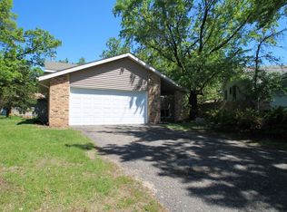 981 123rd Ln NW, Coon Rapids, MN 55448