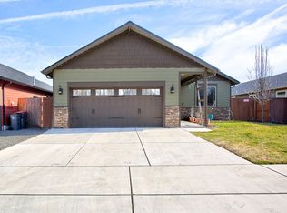 2750 Cummings Ln, Medford, OR 97501