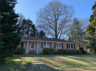 301 Boggs St, Pendleton, SC 29670