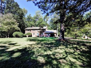 265 E Queens Dr, Williamsburg, VA 23185