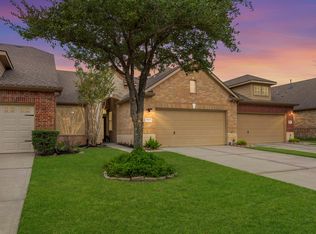 9622 Old Timber Ln, Spring, TX 77379