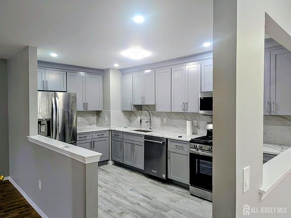 3rd image of 259 Retta Ct
