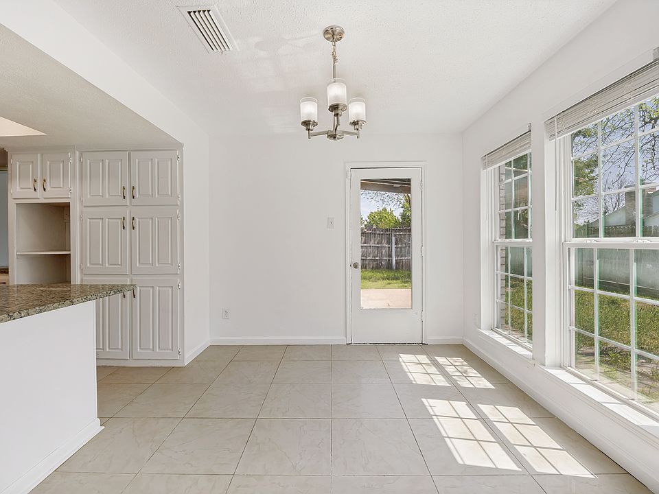 1st image of 1506 Hindsdale Dr