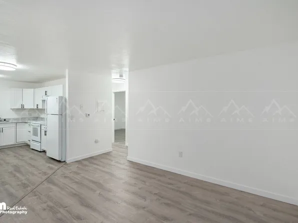 Silverfox Apartments (12521), 12521 Silver Fox Ln #5, Anchorage, AK 99515