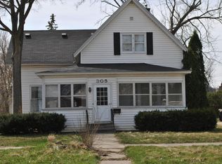 305 N Prairie St, Lake City, MN 55041