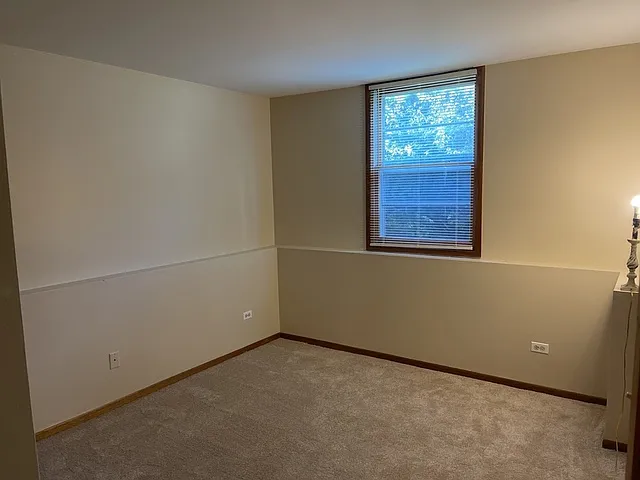 352 College St — Photo 9