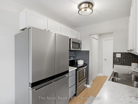 5th image of 540 Mary St E #1-3