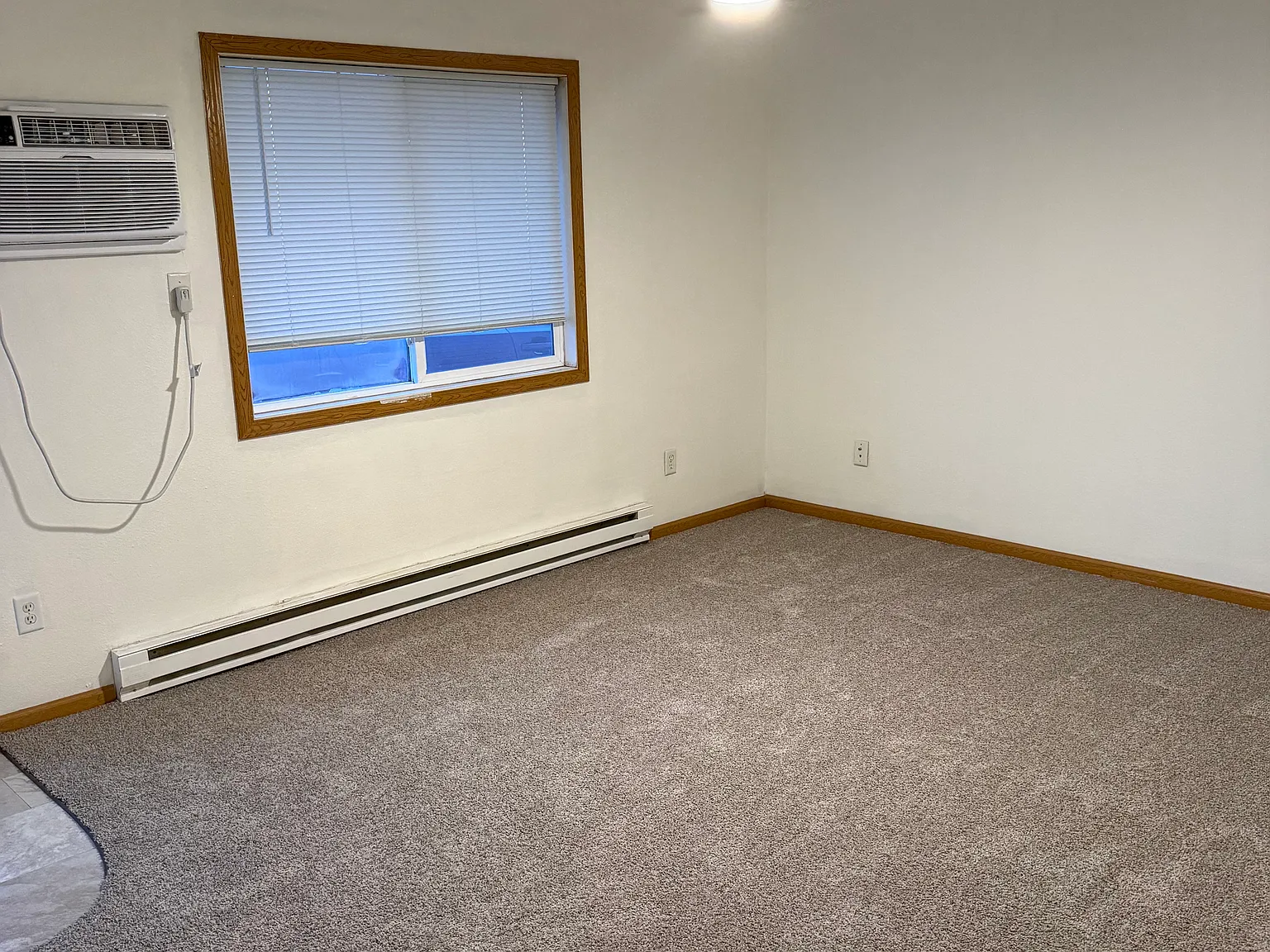3 bed, 1100 sqft, $1,280 — Photo 1