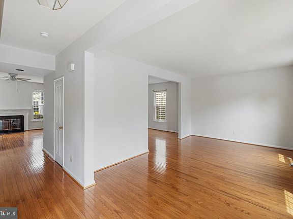 5th image of 6 Castlebar Ct