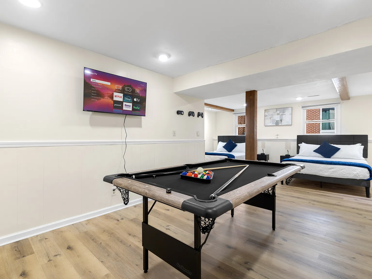5 bed, 1811 sqft, $8,400 — Photo 1