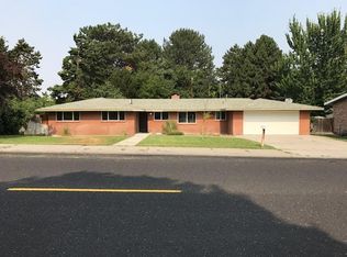 813 N Ely Pl, Kennewick, WA