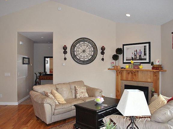 5th image of 3889 Colts Glen Ln