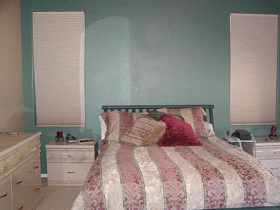 4th image of 1310 Armstrong Way