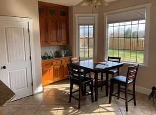 6334 S Ridge Crossing Ave, Ozark, MO 65721