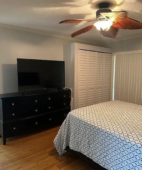 12021 W Greenway Dr #101 — Photo 13