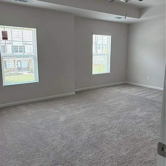153 Bloomfield Cir — Photo 9