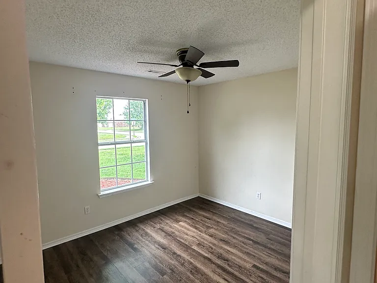 4226 Backus Ave — Photo 13