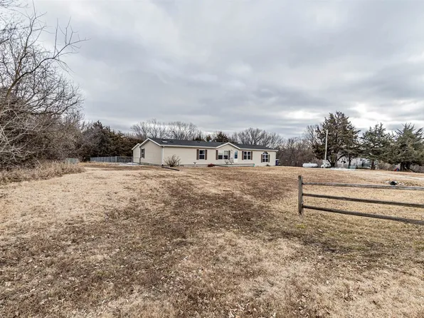 10802 Moske Cir, Milford, KS 66514