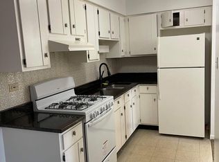 6925 Cermak Rd #A, Berwyn, IL 60402