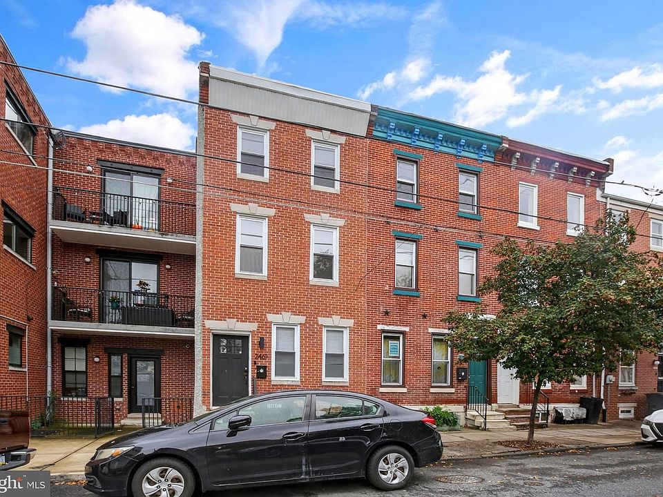 1st image of 2467 Amber St