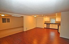 3rd image of 17519 6th Ave E