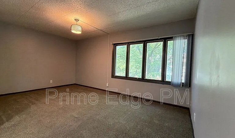 2343 B St #1 — Photo 8