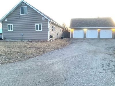 5627 Carolville Loop, Williston, ND, 58801