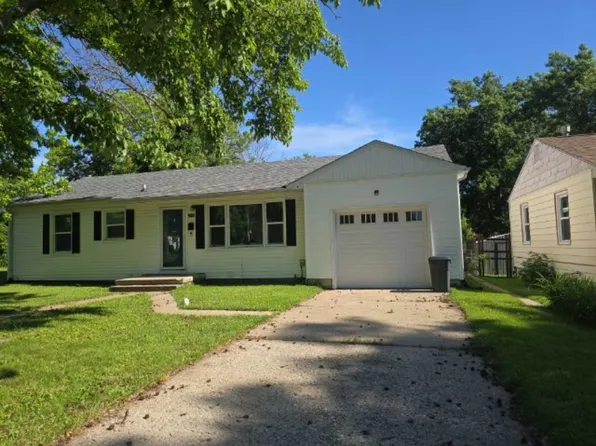 937 Hazel Pl, Mexico, MO 65265