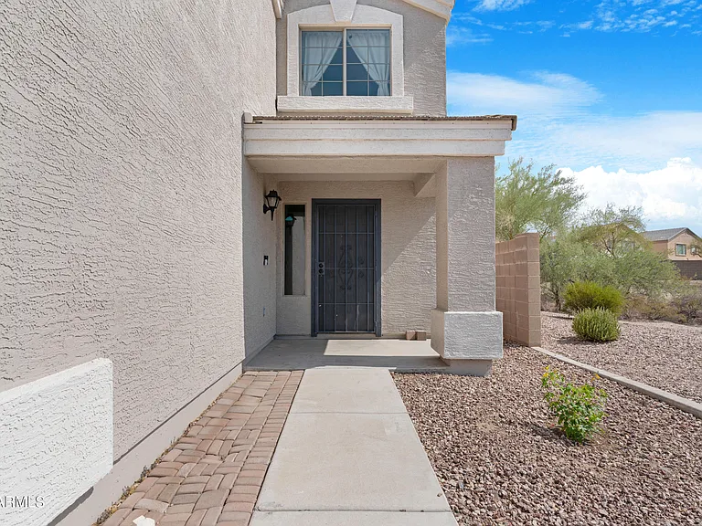23340 W Cocopah St — Photo 4