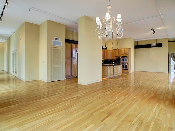 4th image of 1616 Fountain View Dr APT 501