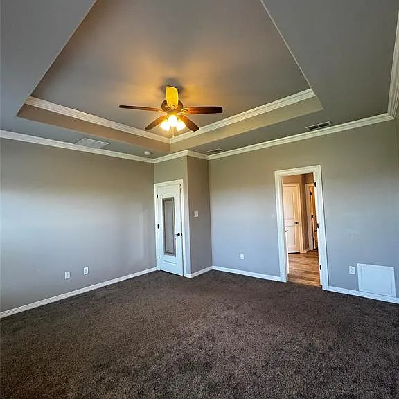 250 Southlake Dr — Photo 9