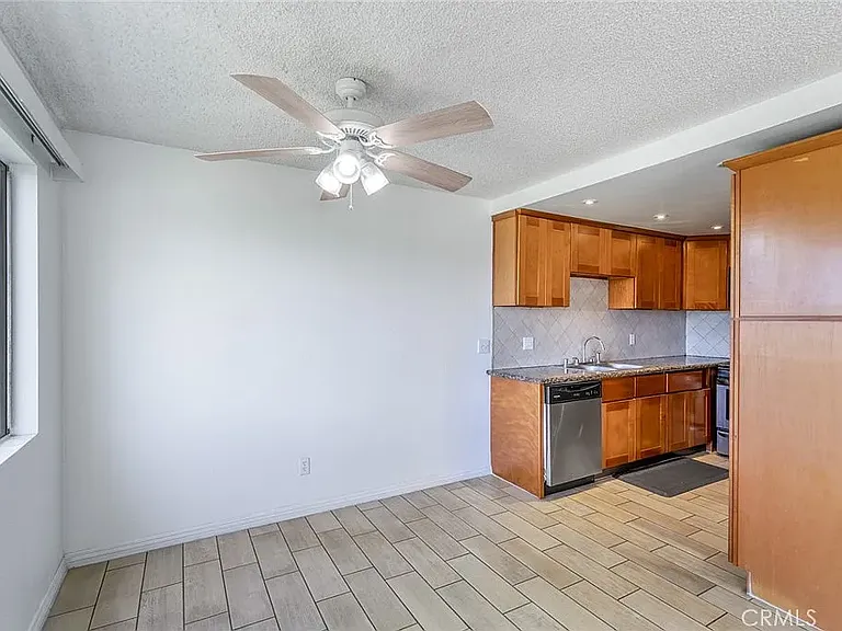 830 N Dalton Ave #111 — Photo 2