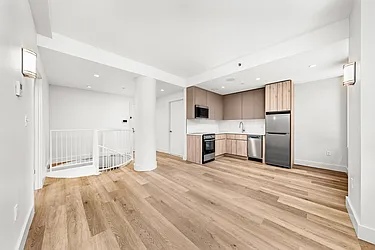 91 Bruckner Boulevard, #100