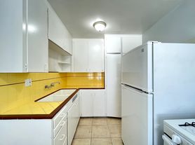 1287 N. Sierra Way, San Bernardino CA 92405, 1 br / 1.0 ba, $1250