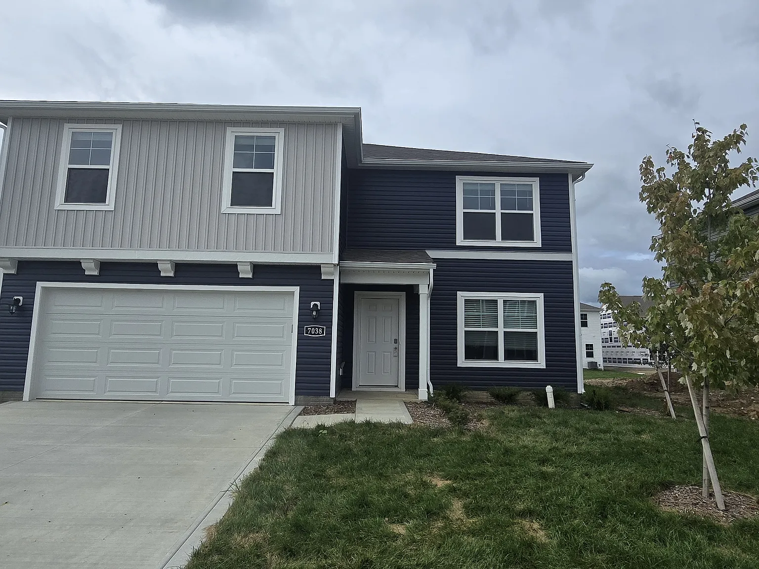 5 bed, 2600 sqft, $2,900 — Photo 1