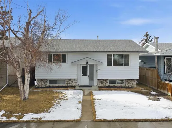 263 E Doverview Cres SE, Calgary, AB T2B 1Y7