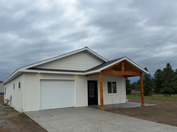 730 Cedar Ave SE, Menahga, MN 56464