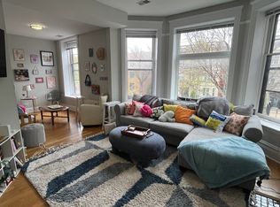 715 W Roscoe St APT 2, Chicago, IL 60657