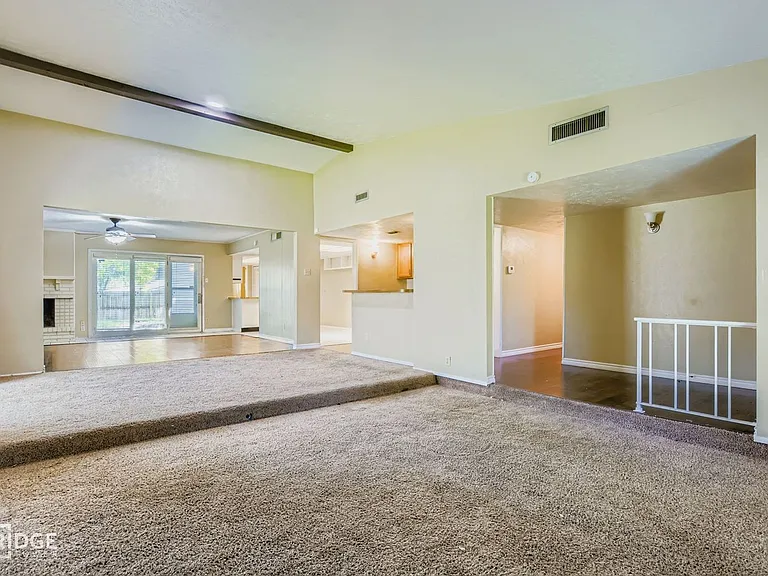 11026 McCree Rd — Photo 5