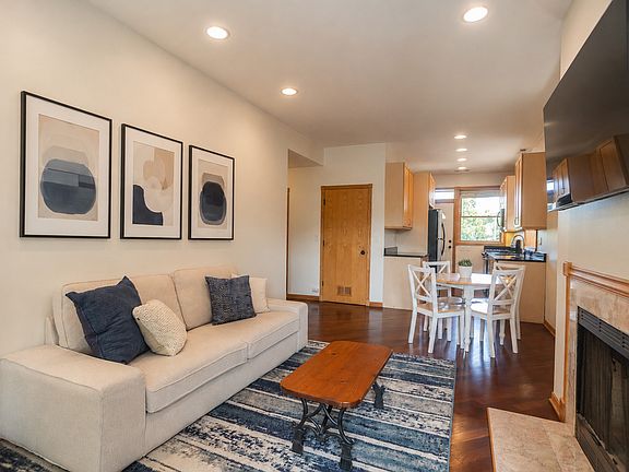 2nd image of 6151 N Glenwood Ave #205