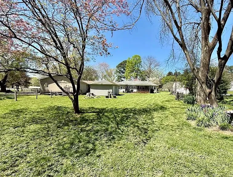 3210 Circle Dr — Photo 10